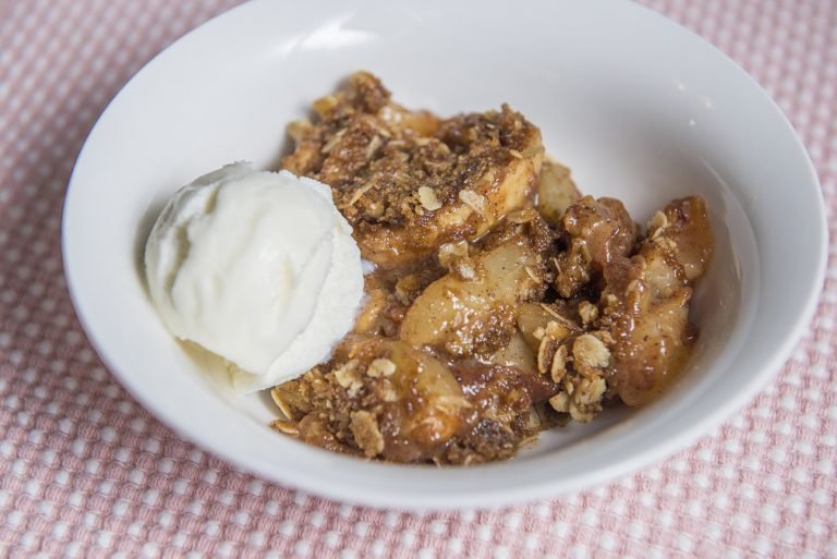 Browned Butter Pear and Apple Crisp