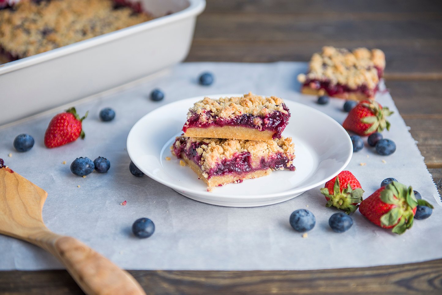 Fresh Berry Cobbler Bars