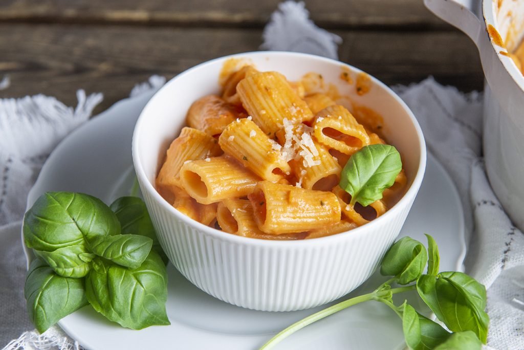 Pasta Rosa (Marinara Sauce Meets Alfredo Sauce) | A Cup Of Cream