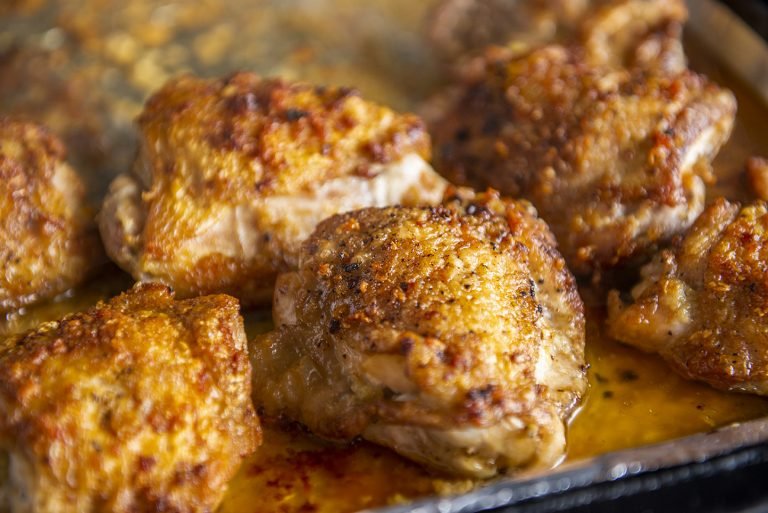 Garlic Butter Roasted Chicken Thighs