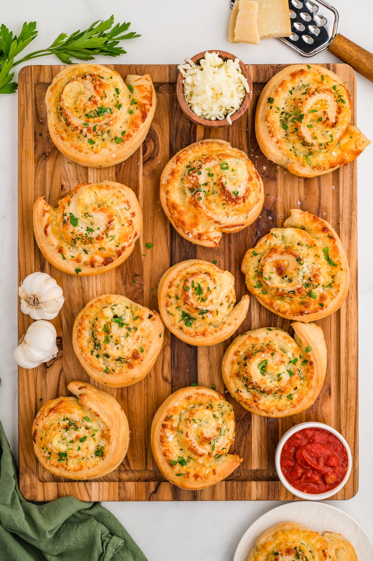 Cheesy, Garlic Butter Rollups