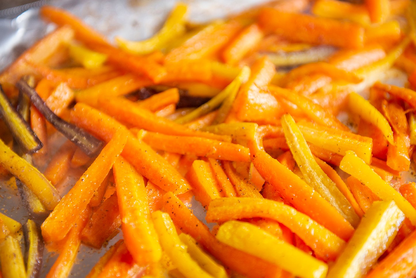 Simple and Delicious Roasted Carrots