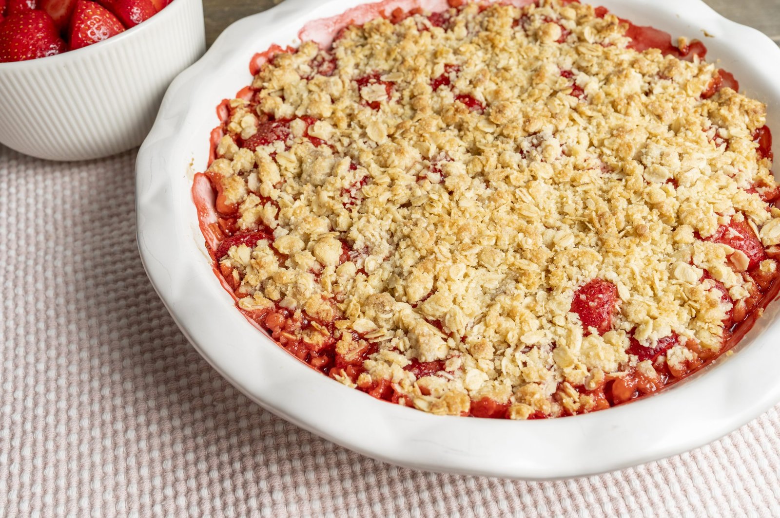 Strawberry Crumble Pie